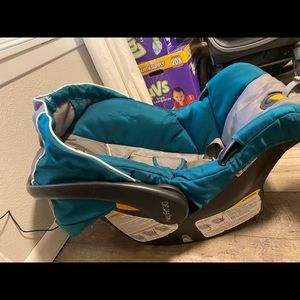 Chicco KeyFit 30 travel system